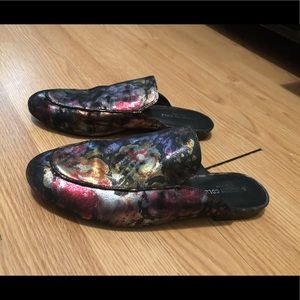 Kenneth Cole Mules